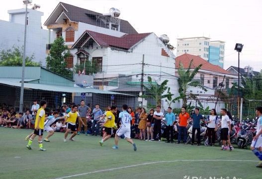 25 đội bóng tranh giải Bóng đá sinh viên Nghệ Tĩnh lần 4 tại TP. Hồ Chí Minh