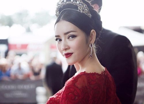 Khám phá ngôi nhà dát vàng của 'đại gia' Lý Nhã Kỳ