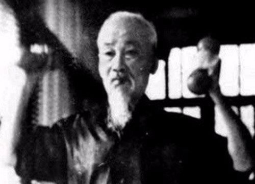 Bác Hồ - tấm gương sáng về rèn luyện sức khỏe