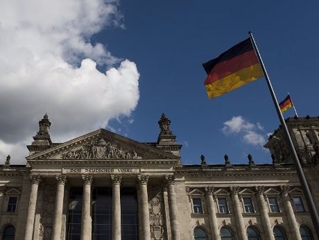 Mỹ để ngõ khả năng Nga can thiệp bầu cử Đức, Pháp