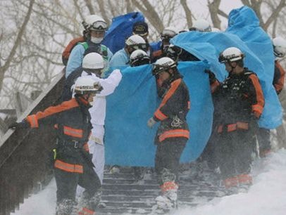 Nhật Bản: Lở tuyết kinh hoàng chôn vùi 8 học sinh phổ thông