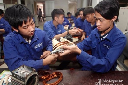 Trường CĐ NKTCN Việt Nam – Hàn Quốc mục tiêu trường nghề chất lượng cao