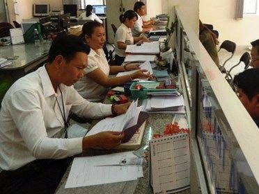 'Cán bộ phường có 2 con, thu nhập 4,5 triệu' chắc chắn diện hộ nghèo
