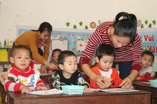 Dừng tuyển sinh trung cấp sư phạm mầm non đối với giáo viên dôi dư