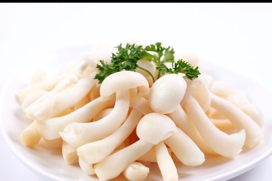 7 thực phẩm trả lại mái tóc dày dặn và óng ả