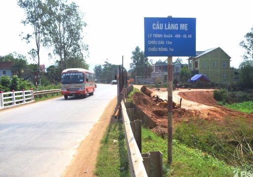 Thi công dự án nâng cấp cầu Làng Mẹ trên QL 48: Vướng mắc bởi một... bụi tre!