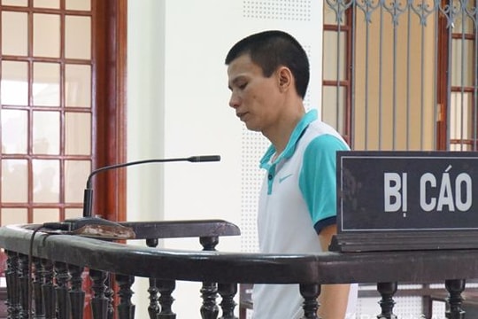 Mang ma túy đi 'thanh toán' viện phí cho bố