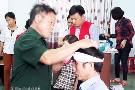 Tập huấn sơ cấp cứu cho tình nguyện viên Chữ thập đỏ