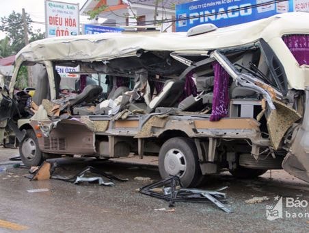 Hiện trường kinh hoàng của hai vụ tai nạn khiến 6 người chết ở Nghệ An