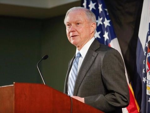 Chính quyền ông Trump biện hộ chuyện bắt người nhập cư trái phép tại tòa