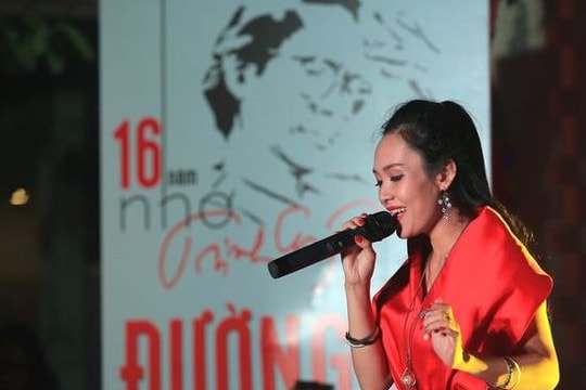 Sâu lắng đêm nhạc tưởng nhớ Trịnh Công Sơn ở thành Vinh