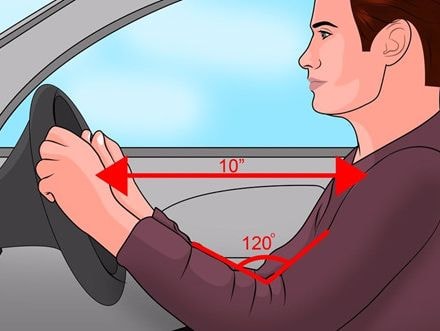 Cách chỉnh tư thế ngồi phù hợp khi điều khiển ô tô