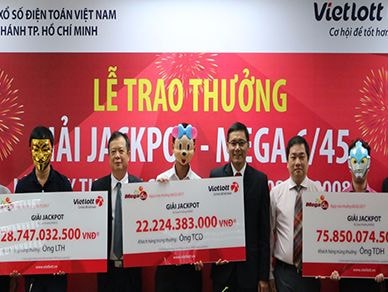 Bí mật tuyệt đối sau mặt nạ người trúng độc đắc Vietlott