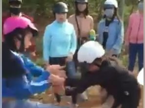 Nữ sinh lớp 10 đánh nhau như phim hành động