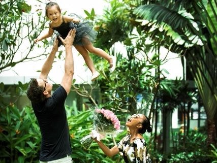 Con gái Đoan Trang xinh xắn trong bộ ảnh mừng tuổi lên 3