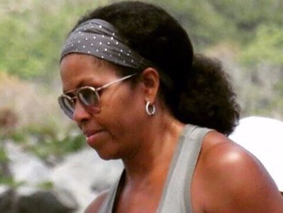 Mái tóc tự nhiên của Michelle Obama gây sốt mạng xã hội