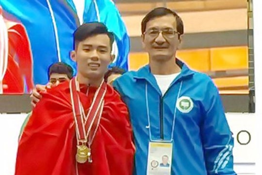 Việt Nam vô địch cử giật trẻ thế giới