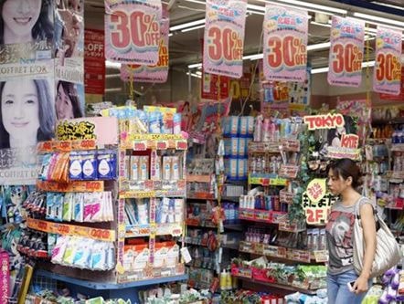 Nhật bắt 7 du học sinh Việt chuyên ăn cắp mỹ phẩm tuồn về nước