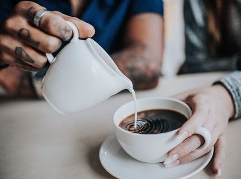 Uống cà phê giúp bạn sống lâu hơn