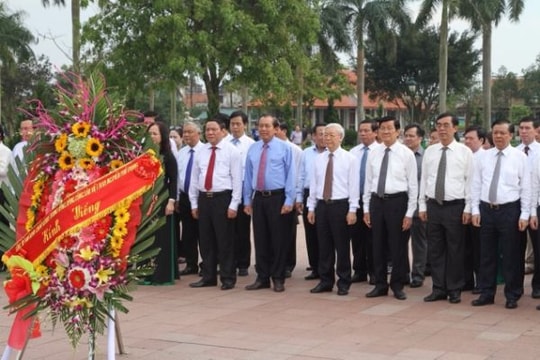 Lãnh đạo Đảng, Nhà nước dâng hương tưởng niệm Tổng Bí thư Lê Duẩn