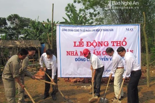 Nghĩa Đàn: khởi công xây dựng 2 nhà 'Mái ấm công đoàn'