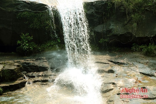 Tắm thác 7 tầng ngày nắng, nam thanh niên tử vong