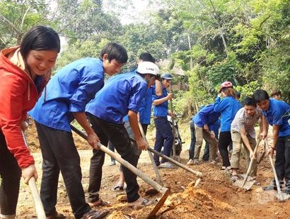 Châu Kim: Dân tự nguyện hiến đất mở rộng đường