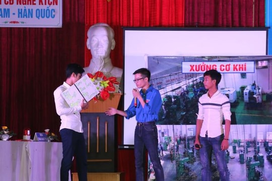 Hội thi cán bộ đoàn giỏi ở Trường Cao đẳng nghề KTCN Việt Nam - Hàn Quốc