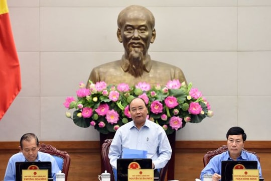 Chính phủ bàn đột phá thể chế xử lý ngân hàng yếu kém