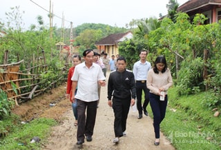 Quế Phong: Nhiều hộ nghèo do tư tưởng trông chờ, ỷ lại