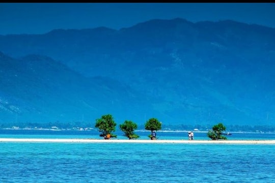 Đường đi bộ xuyên biển ở Việt Nam