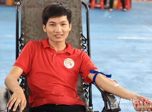 Nam sinh Đại học Vinh 1 năm 5 lần hiến máu