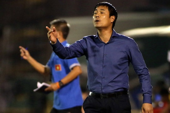 HLV Hữu Thắng sát cánh cùng U.20 Việt Nam sang Đức