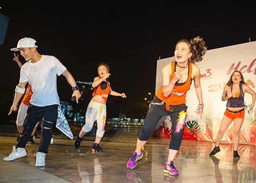 LaZum3 'thắp lửa' các chị em thành Vinh