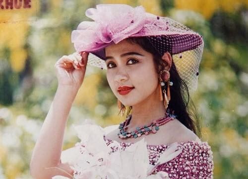 'Người đẹp Tây Đô' Việt Trinh đăng ảnh lúc 20 tuổi