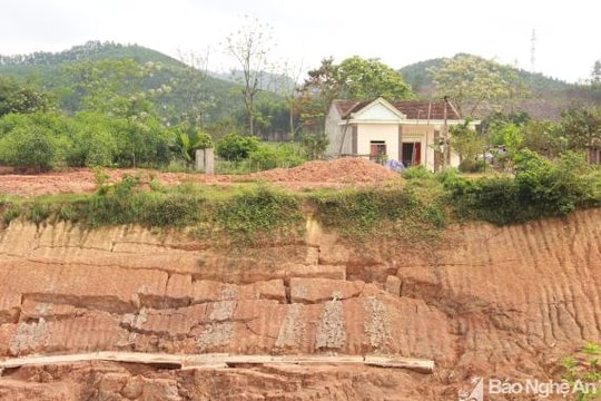 Tìm giải pháp khắc phục sạt lở trên công trình Thủy lợi Bản Mồng