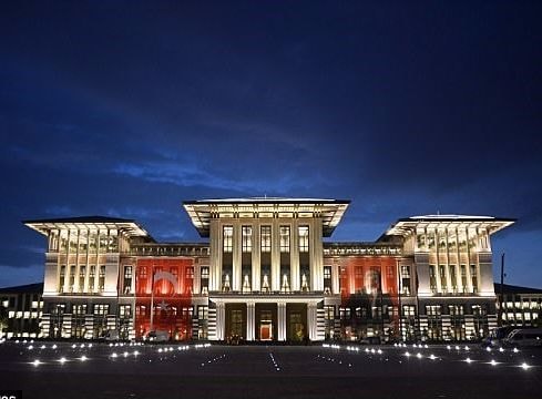 Soi dinh Tổng thống Thổ Nhĩ Kỳ lớn gấp 3 Nhà Trắng