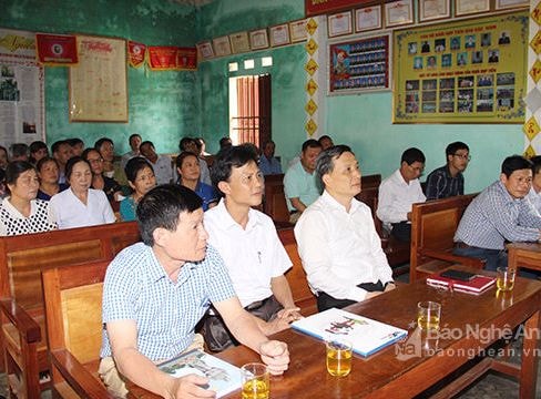 Quỳ Hợp: 'Đừng để cán bộ phải đơn độc'