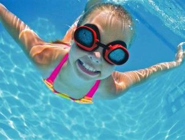 Cách nhận biết bể bơi an toàn cho trẻ