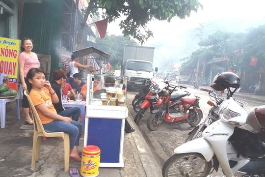 Giải tỏa vỉa hè ở Kỳ Sơn: Bắt cóc bỏ đĩa