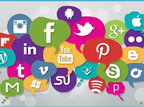 [Infographics] Cần bộ quy tắc ứng xử cho mạng xã hội ở Việt Nam