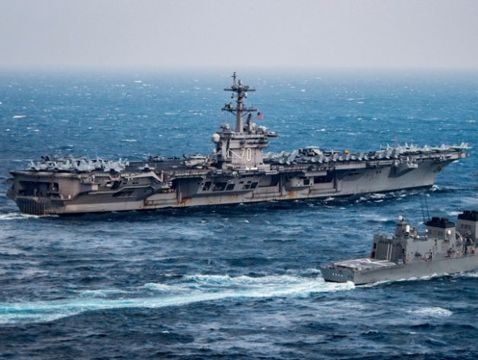 Tàu chiến Nhật tập trận với tàu sân bay Mỹ ở phía bắc Biển Đông