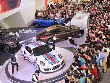 Phí trước bạ ô tô tăng đến 50%: Tan giấc mơ xế hộp