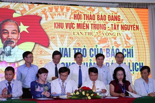 Hội thảo báo Đảng khu vực miền Trung - Tây Nguyên: 'Bắt tay' liên kết du lịch