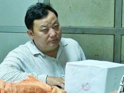 Bắt trưởng thôn vận chuyển 8 bánh heroin