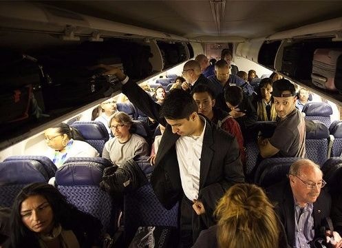 United Airlines đạt thỏa thuận đền bù với bác sĩ gốc Việt