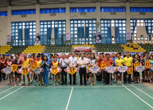 Khai mạc giải cầu lông các câu lạc bộ tỉnh Nghệ An mở rộng