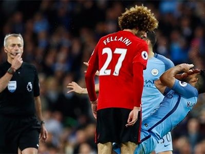 Fellaini lĩnh án treo giò sau cú húc đầu Aguero