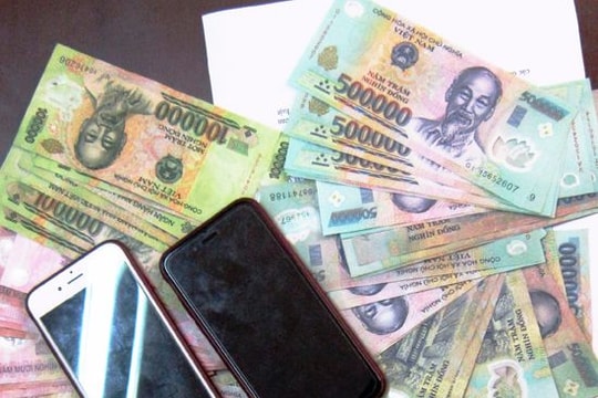 Bắt giữ đường dây đánh bạc trong nhà ông chủ đại lý xổ số