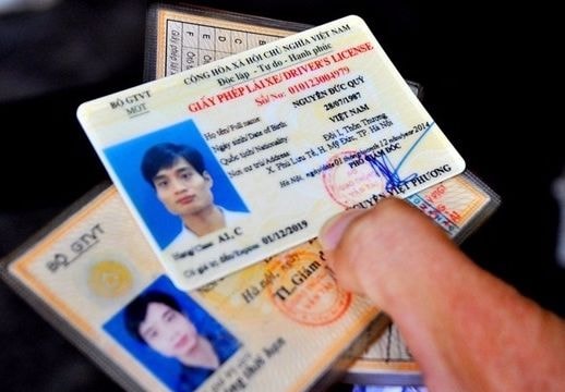 Chính thức bỏ quy định bắt buộc người dân phải đổi GPLX sang thẻ PET